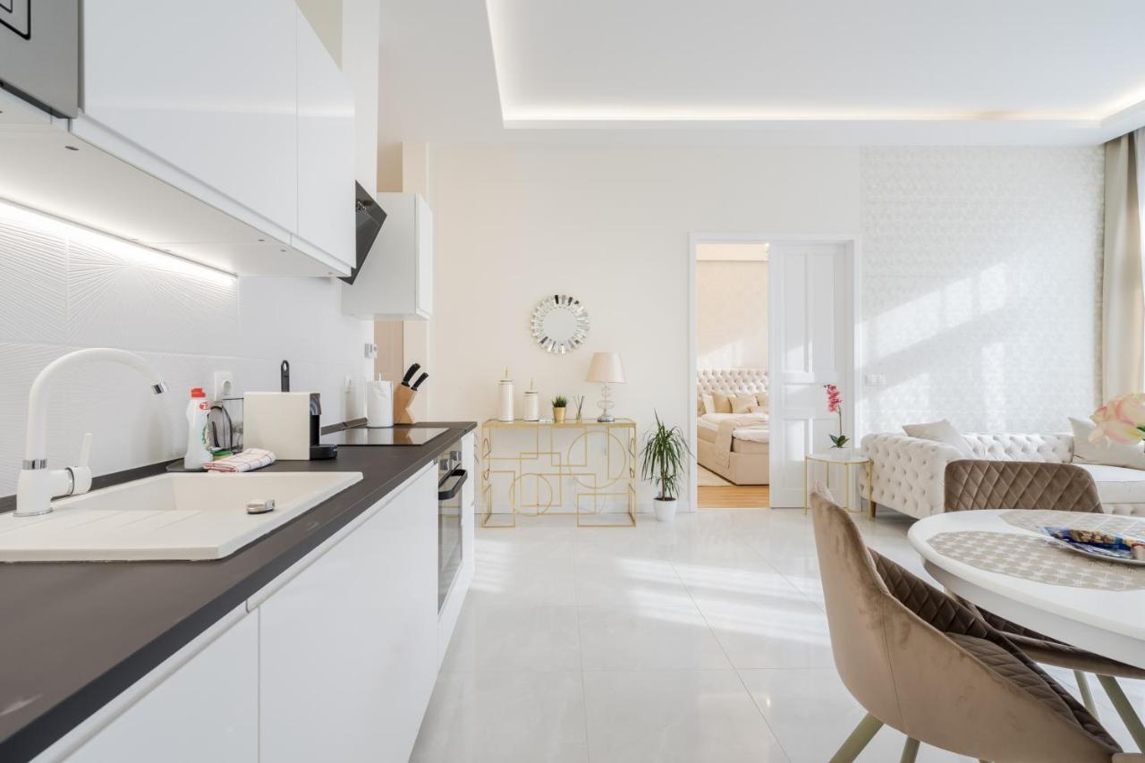 בודפשט Bpr Etienne Charming Apartment מראה חיצוני תמונה