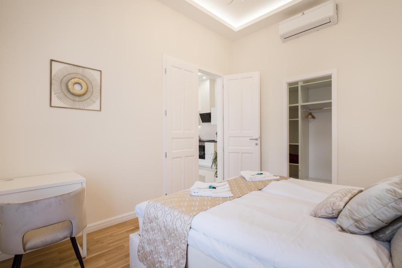 בודפשט Bpr Etienne Charming Apartment מראה חיצוני תמונה